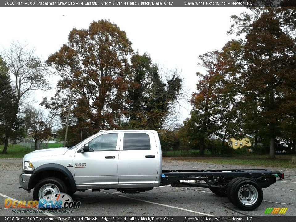 2018 Ram 4500 Tradesman Crew Cab 4x4 Chassis Bright Silver Metallic / Black/Diesel Gray Photo #1