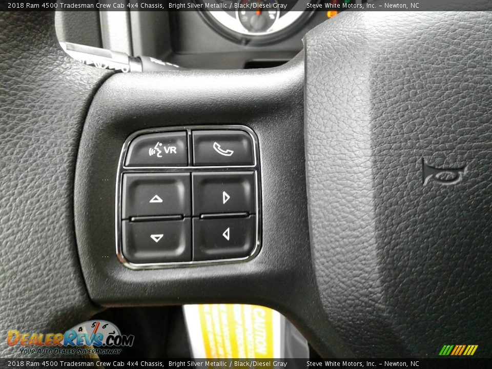 2018 Ram 4500 Tradesman Crew Cab 4x4 Chassis Bright Silver Metallic / Black/Diesel Gray Photo #14