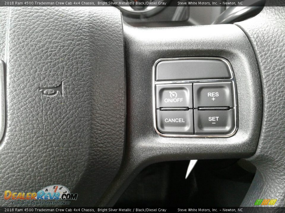 2018 Ram 4500 Tradesman Crew Cab 4x4 Chassis Bright Silver Metallic / Black/Diesel Gray Photo #15