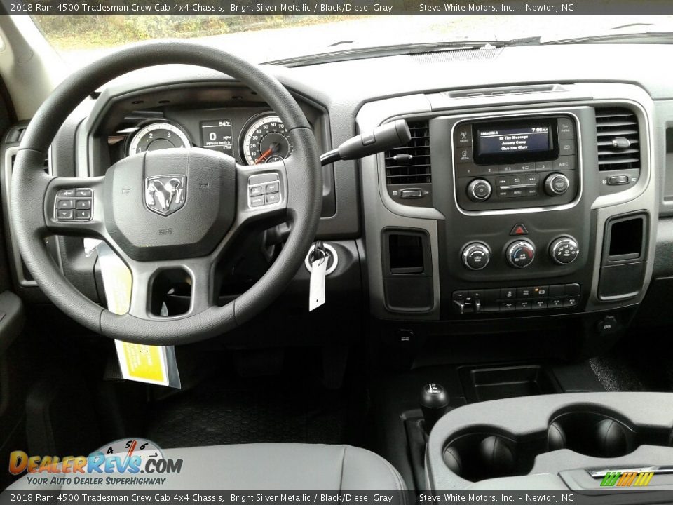 2018 Ram 4500 Tradesman Crew Cab 4x4 Chassis Bright Silver Metallic / Black/Diesel Gray Photo #21