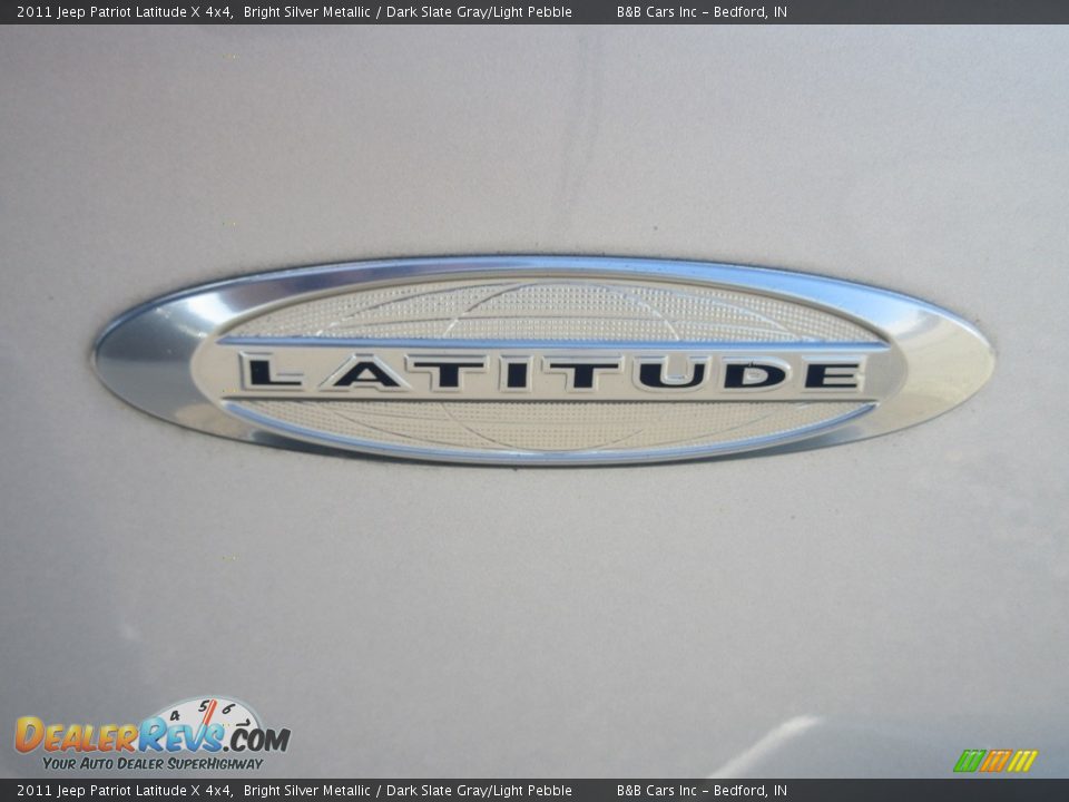2011 Jeep Patriot Latitude X 4x4 Bright Silver Metallic / Dark Slate Gray/Light Pebble Photo #12