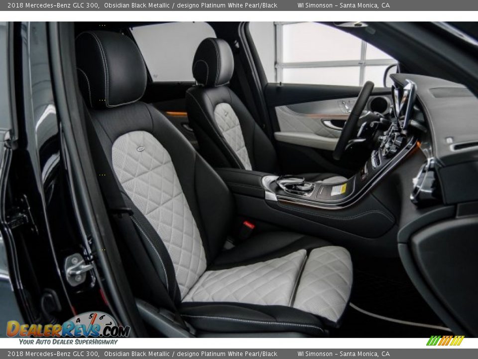 designo Platinum White Pearl/Black Interior - 2018 Mercedes-Benz GLC 300 Photo #2