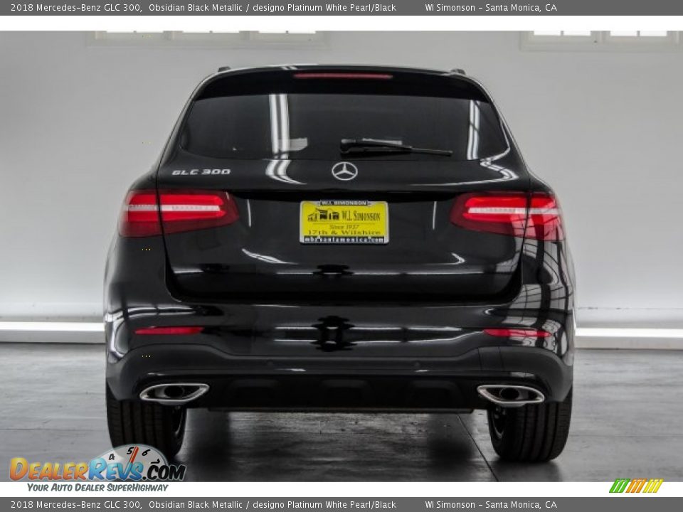 2018 Mercedes-Benz GLC 300 Obsidian Black Metallic / designo Platinum White Pearl/Black Photo #4