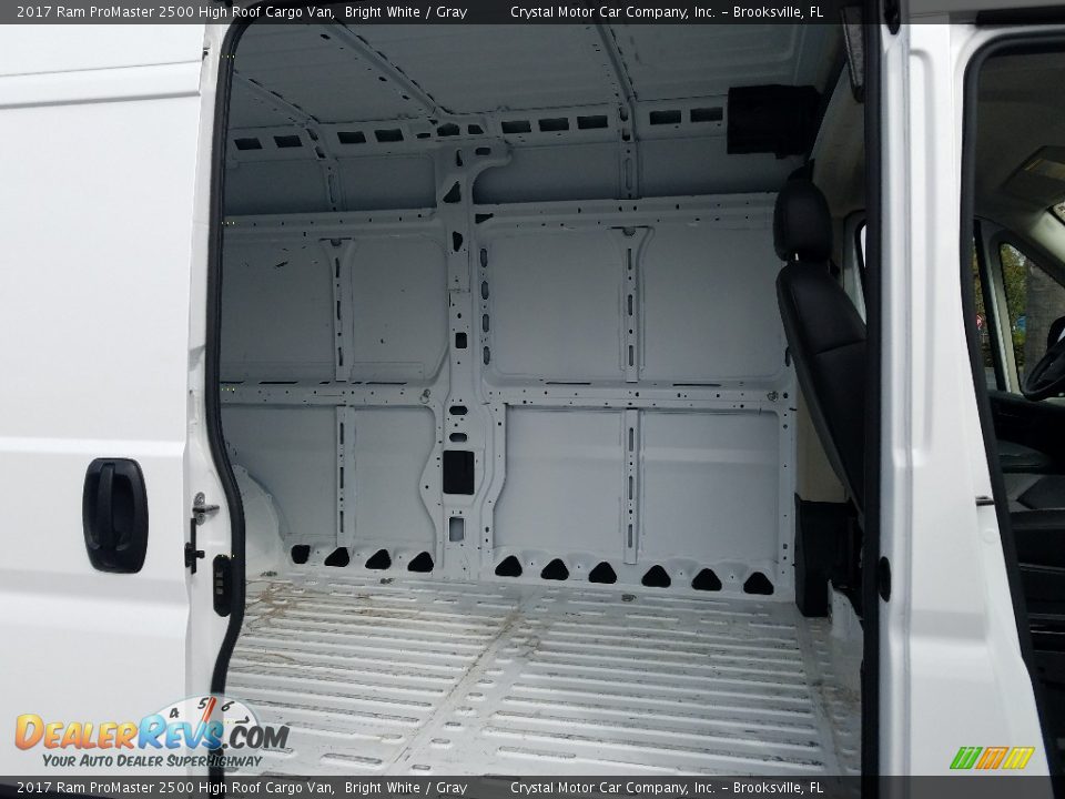 2017 Ram ProMaster 2500 High Roof Cargo Van Bright White / Gray Photo #17