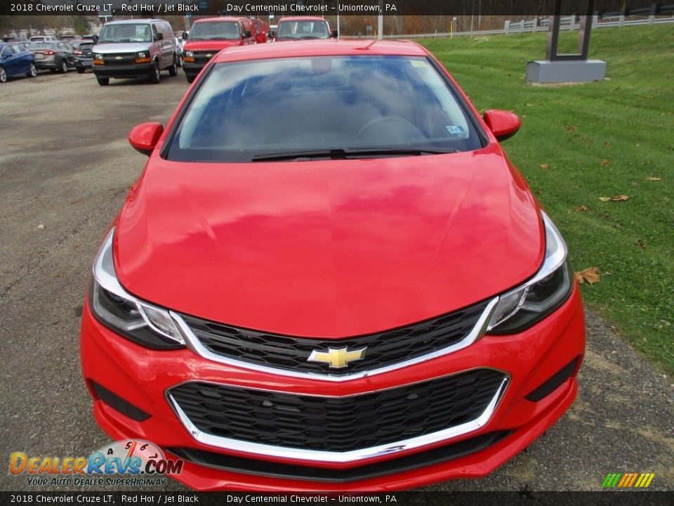 2018 Chevrolet Cruze LT Red Hot / Jet Black Photo #6