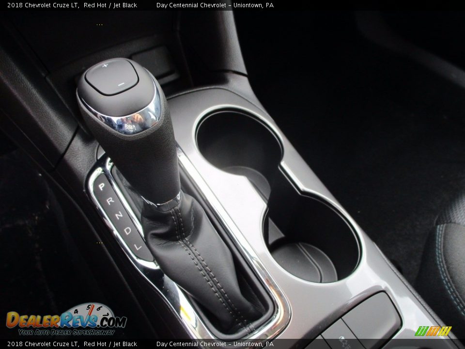 2018 Chevrolet Cruze LT Red Hot / Jet Black Photo #11