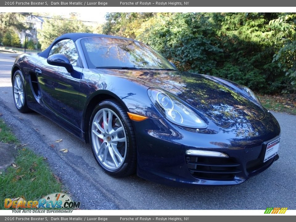 Front 3/4 View of 2016 Porsche Boxster S Photo #8