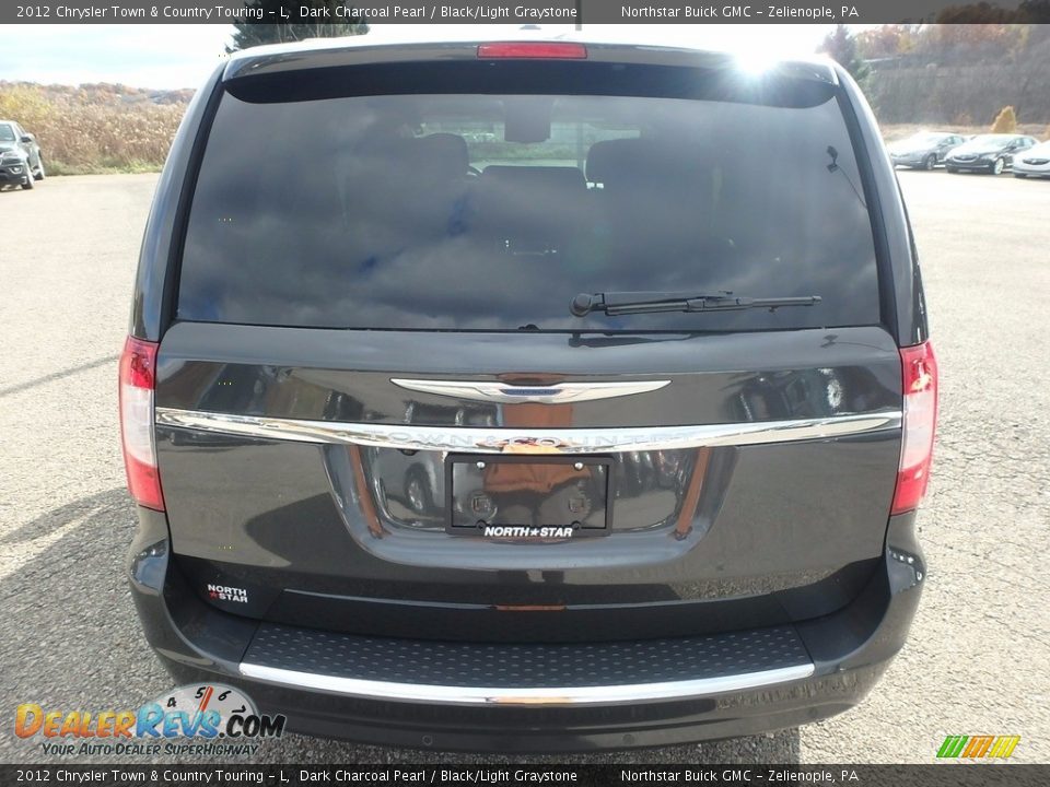 2012 Chrysler Town & Country Touring - L Dark Charcoal Pearl / Black/Light Graystone Photo #10