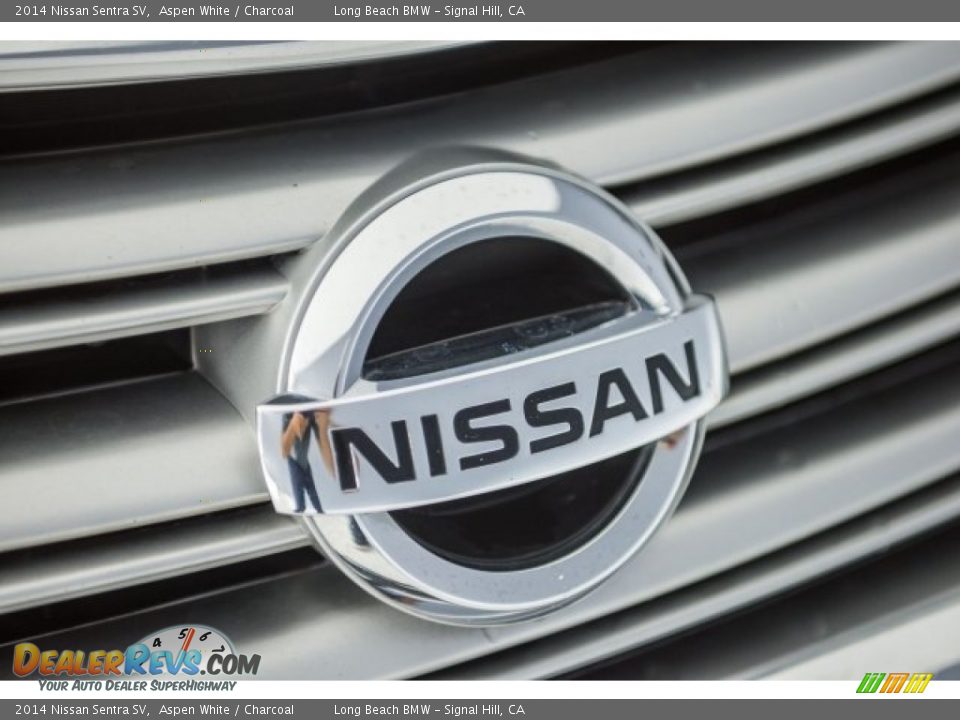 2014 Nissan Sentra SV Aspen White / Charcoal Photo #26