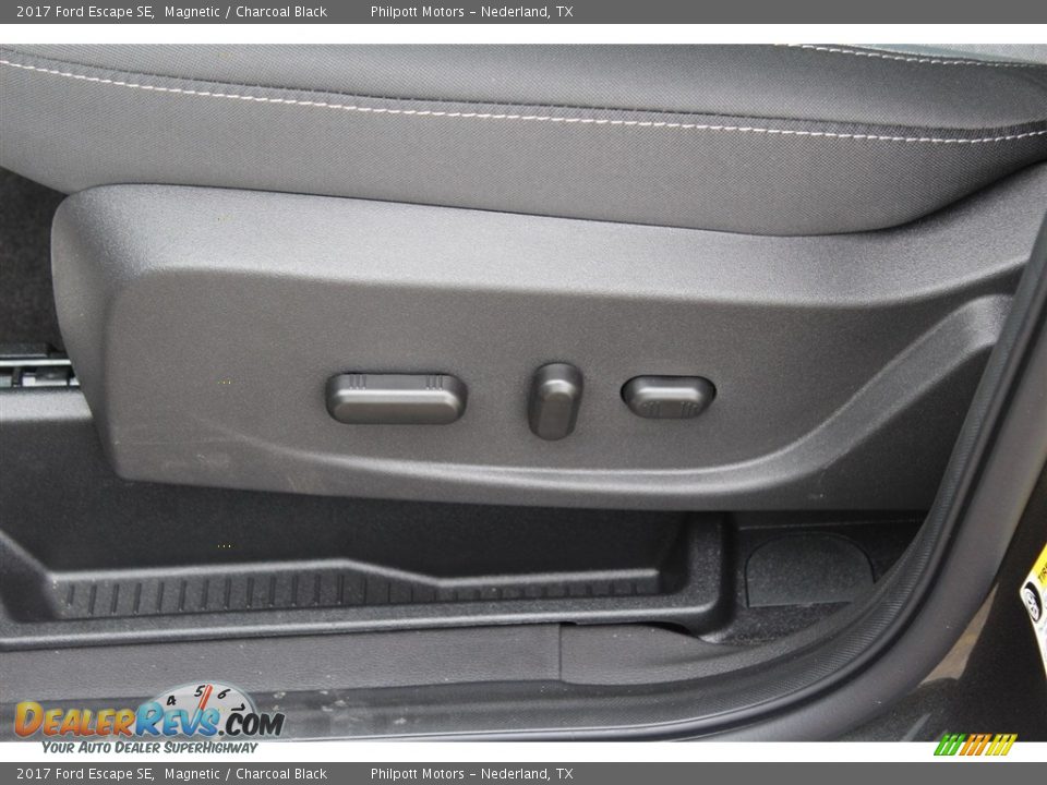 2017 Ford Escape SE Magnetic / Charcoal Black Photo #14