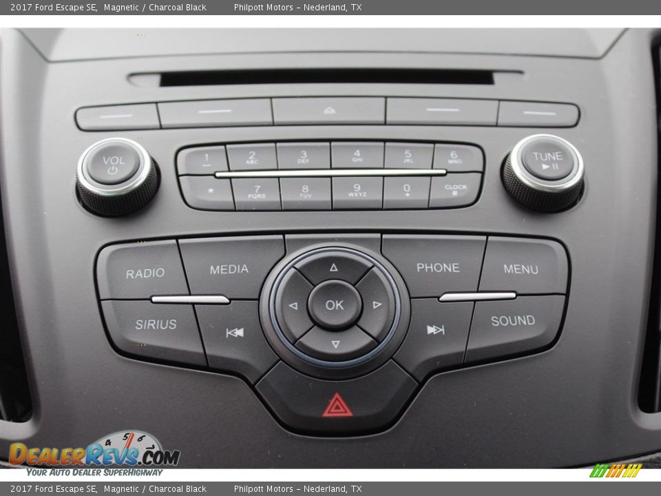 2017 Ford Escape SE Magnetic / Charcoal Black Photo #18
