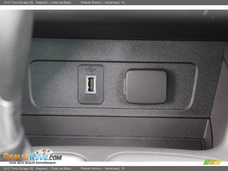 2017 Ford Escape SE Magnetic / Charcoal Black Photo #20