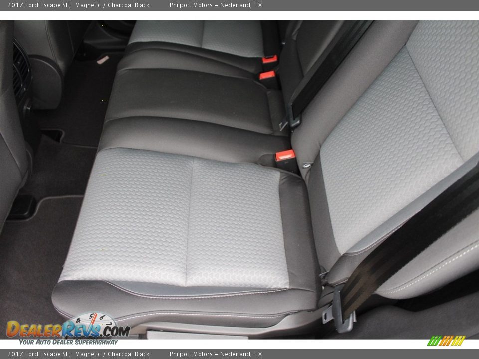 2017 Ford Escape SE Magnetic / Charcoal Black Photo #25
