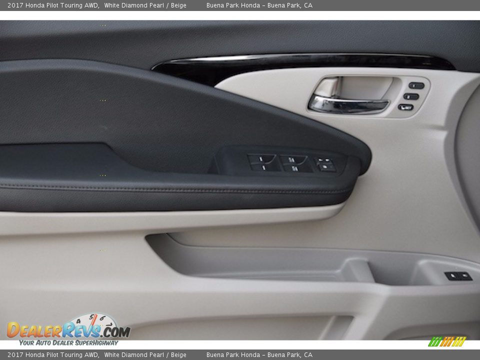 2017 Honda Pilot Touring AWD White Diamond Pearl / Beige Photo #8