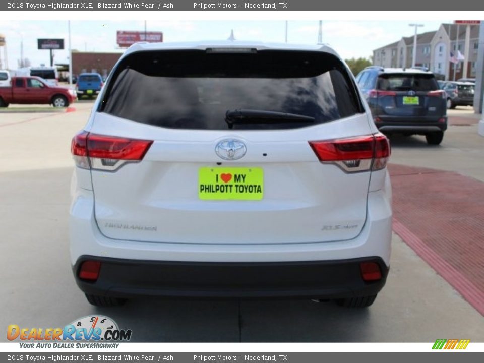 2018 Toyota Highlander XLE Blizzard White Pearl / Ash Photo #6