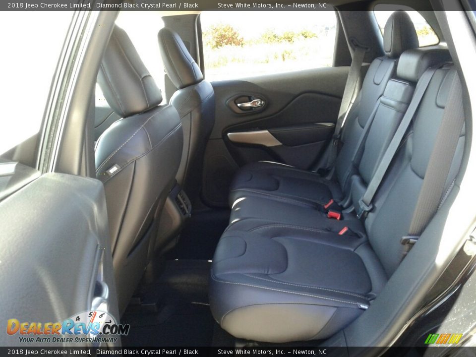 2018 Jeep Cherokee Limited Diamond Black Crystal Pearl / Black Photo #10