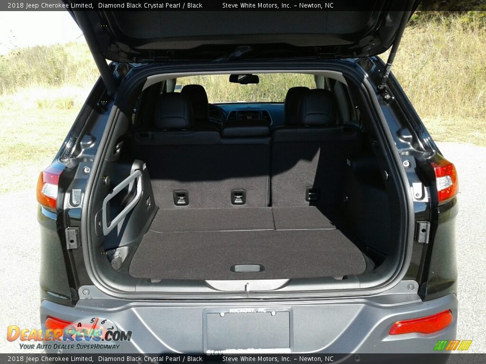 2018 Jeep Cherokee Limited Diamond Black Crystal Pearl / Black Photo #11