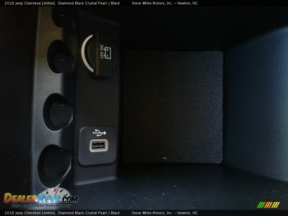 2018 Jeep Cherokee Limited Diamond Black Crystal Pearl / Black Photo #26