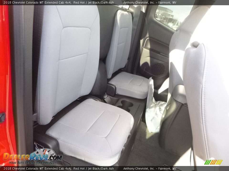 2018 Chevrolet Colorado WT Extended Cab 4x4 Red Hot / Jet Black/Dark Ash Photo #9
