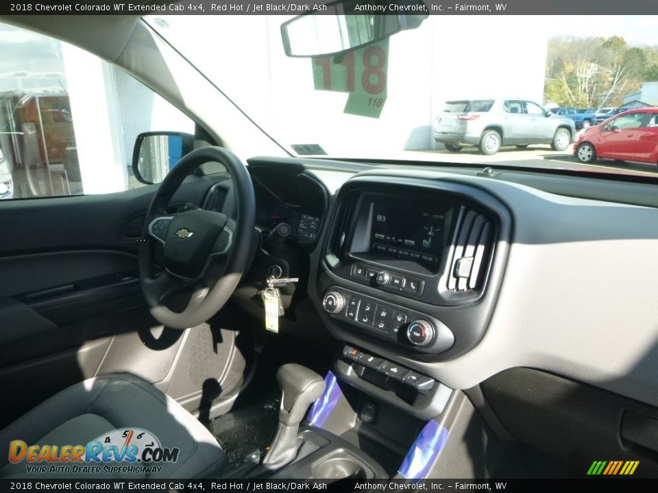 2018 Chevrolet Colorado WT Extended Cab 4x4 Red Hot / Jet Black/Dark Ash Photo #11