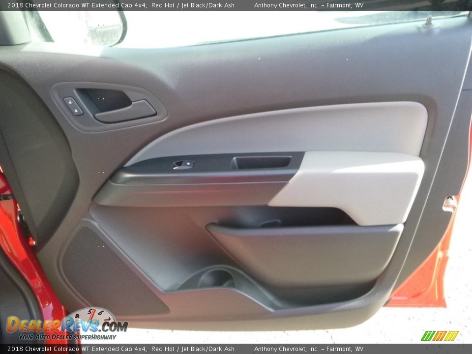 2018 Chevrolet Colorado WT Extended Cab 4x4 Red Hot / Jet Black/Dark Ash Photo #12