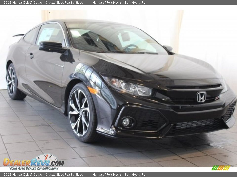 Front 3/4 View of 2018 Honda Civic Si Coupe Photo #2