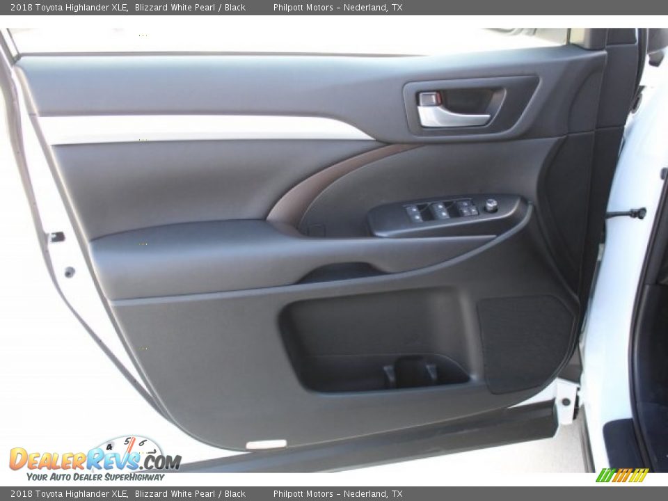 2018 Toyota Highlander XLE Blizzard White Pearl / Black Photo #8