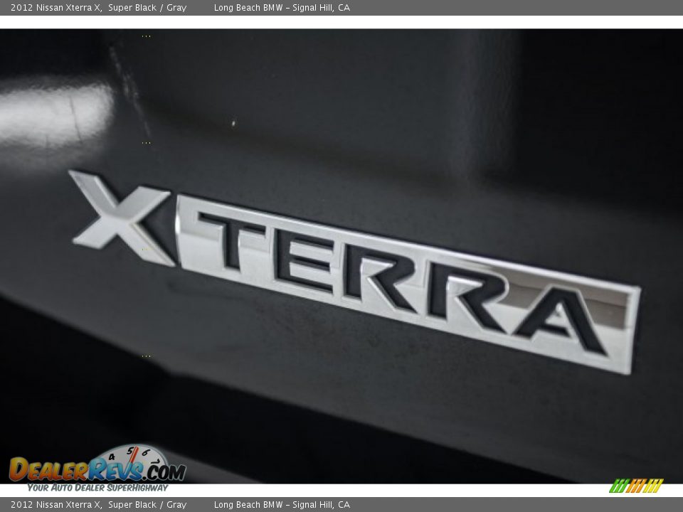 2012 Nissan Xterra X Super Black / Gray Photo #7