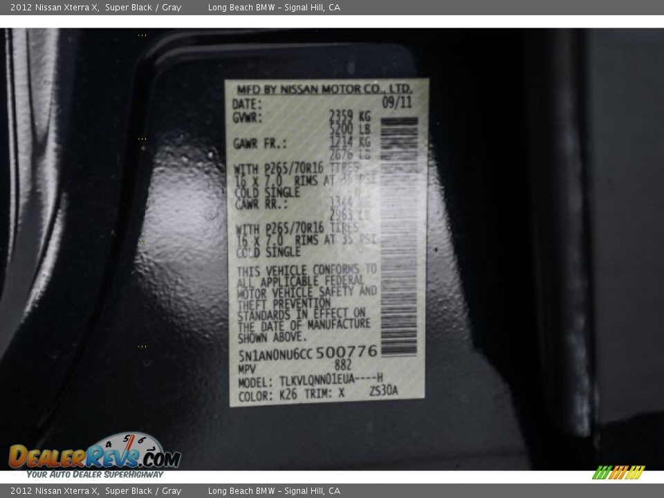 2012 Nissan Xterra X Super Black / Gray Photo #18