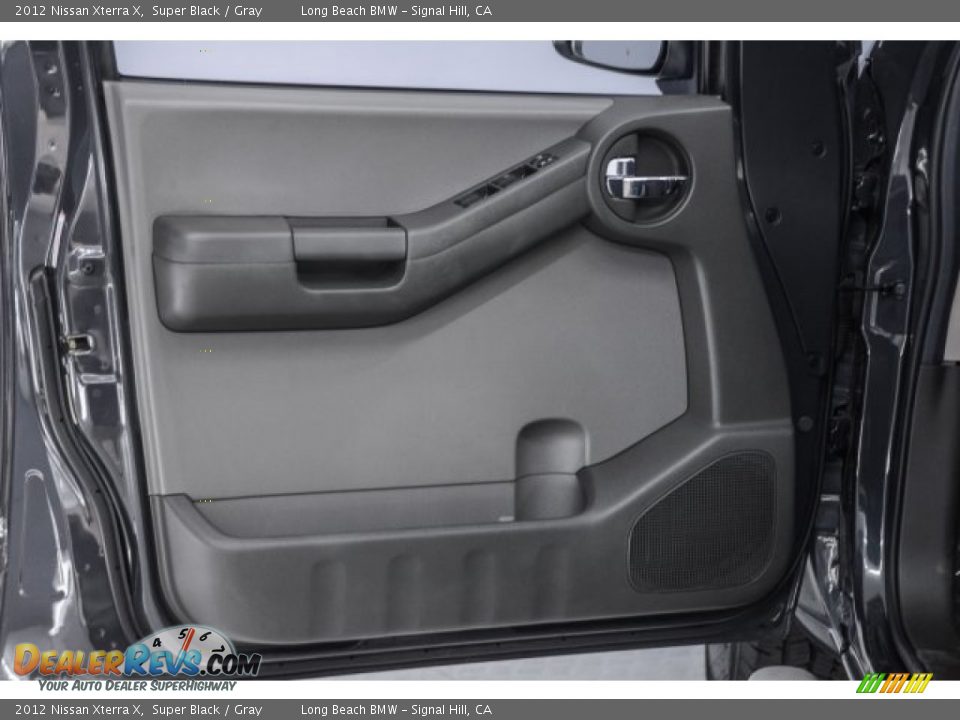2012 Nissan Xterra X Super Black / Gray Photo #19