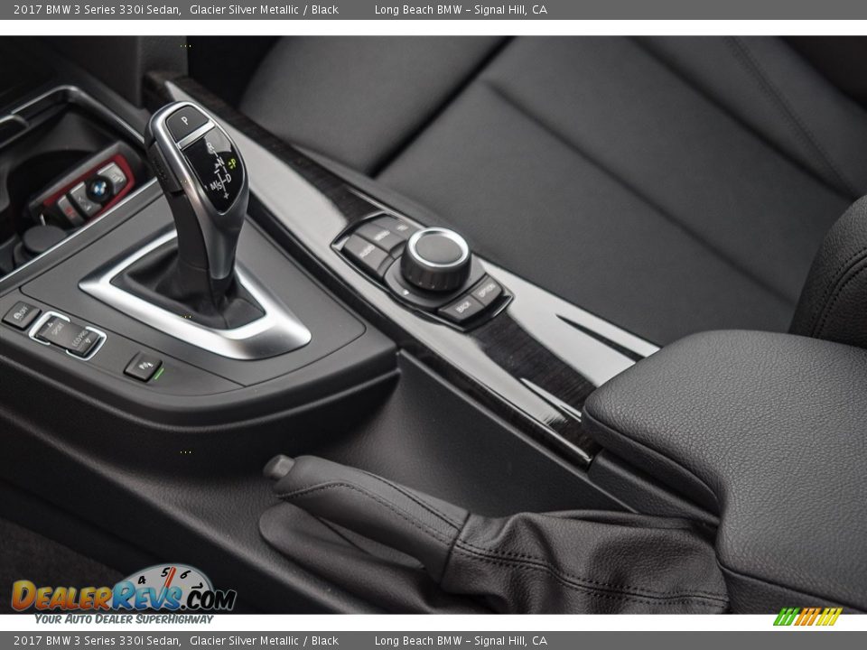 2017 BMW 3 Series 330i Sedan Glacier Silver Metallic / Black Photo #7