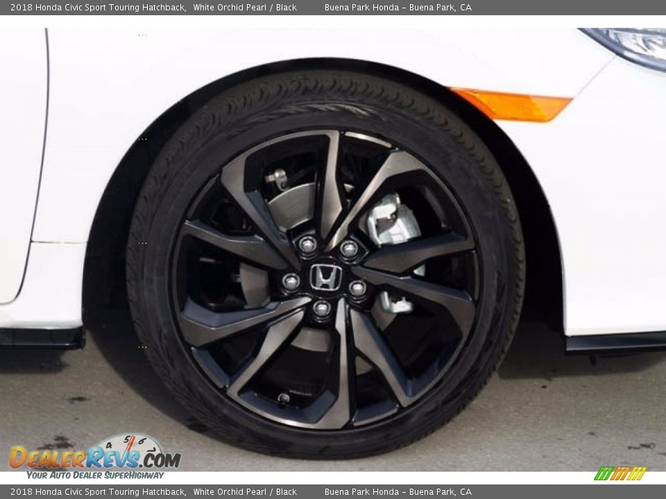 2018 Honda Civic Sport Touring Hatchback White Orchid Pearl / Black Photo #5