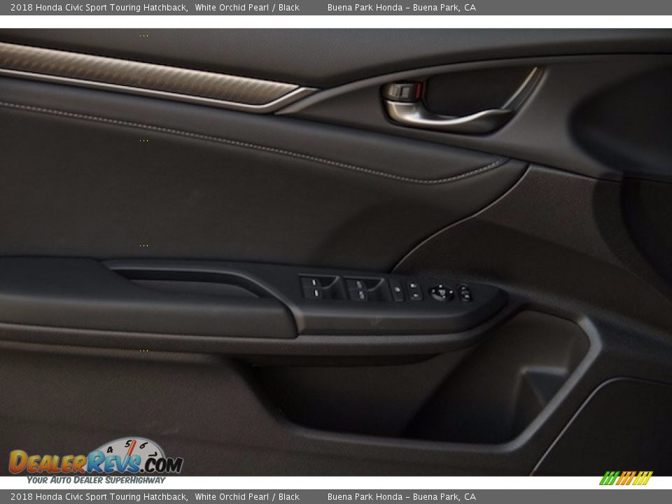 2018 Honda Civic Sport Touring Hatchback White Orchid Pearl / Black Photo #8