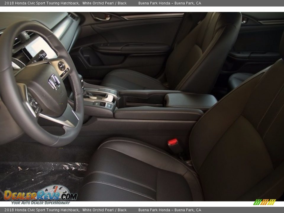 2018 Honda Civic Sport Touring Hatchback White Orchid Pearl / Black Photo #9