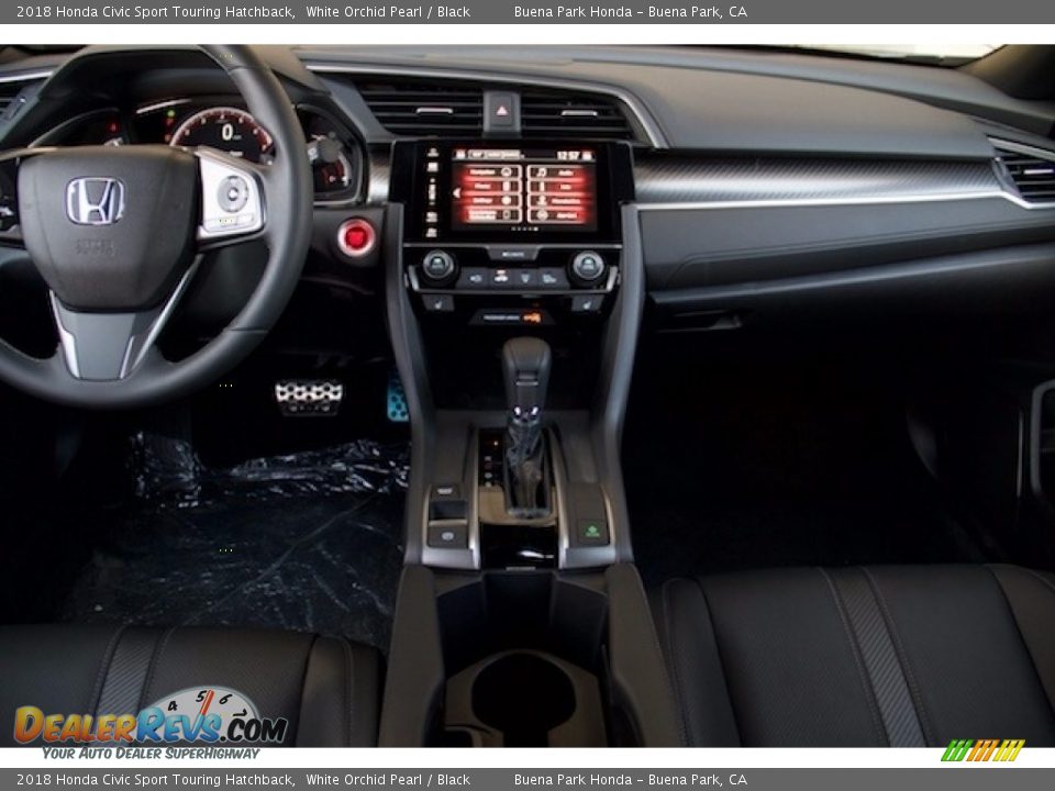 2018 Honda Civic Sport Touring Hatchback White Orchid Pearl / Black Photo #13