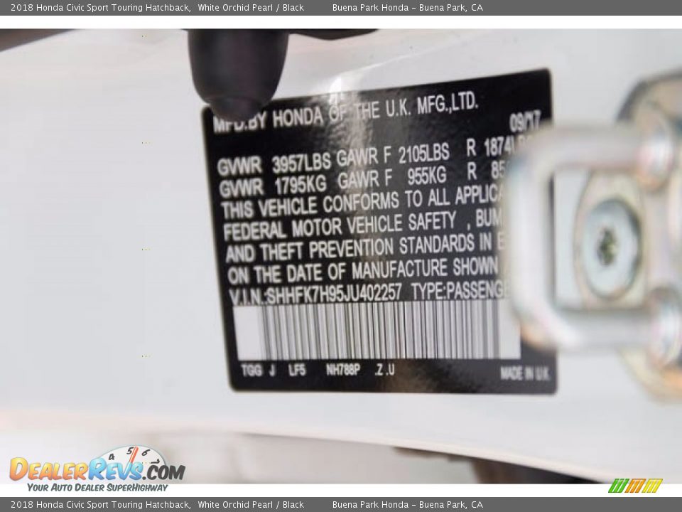 2018 Honda Civic Sport Touring Hatchback White Orchid Pearl / Black Photo #20