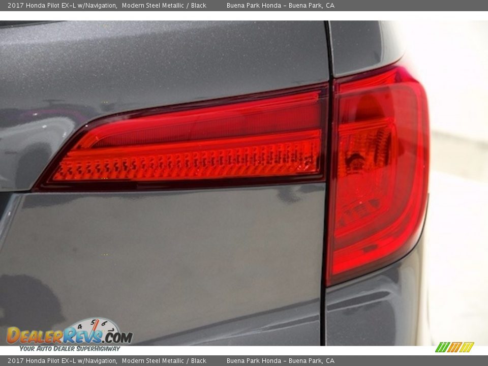 2017 Honda Pilot EX-L w/Navigation Modern Steel Metallic / Black Photo #4