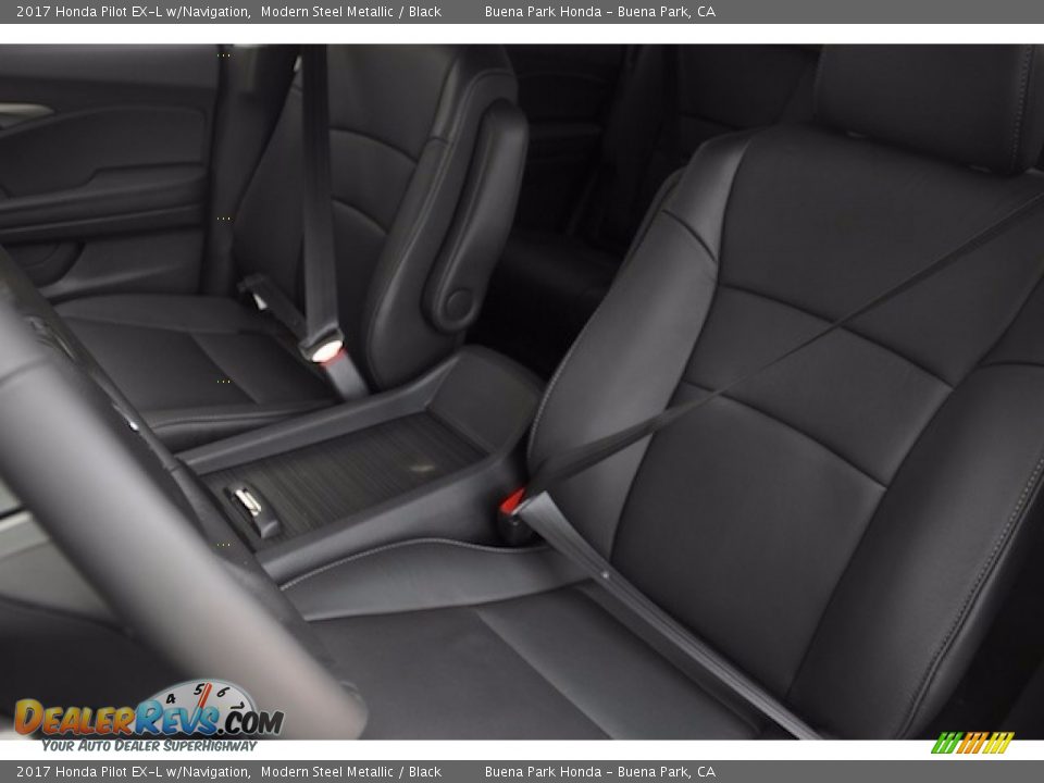 2017 Honda Pilot EX-L w/Navigation Modern Steel Metallic / Black Photo #11