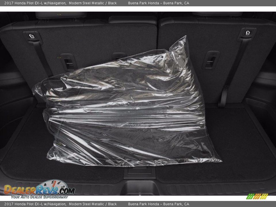 2017 Honda Pilot EX-L w/Navigation Modern Steel Metallic / Black Photo #17