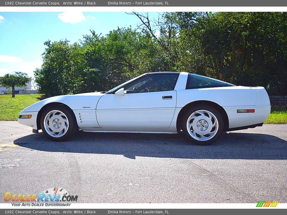 1992 Chevrolet Corvette Coupe Arctic White / Black Photo #11