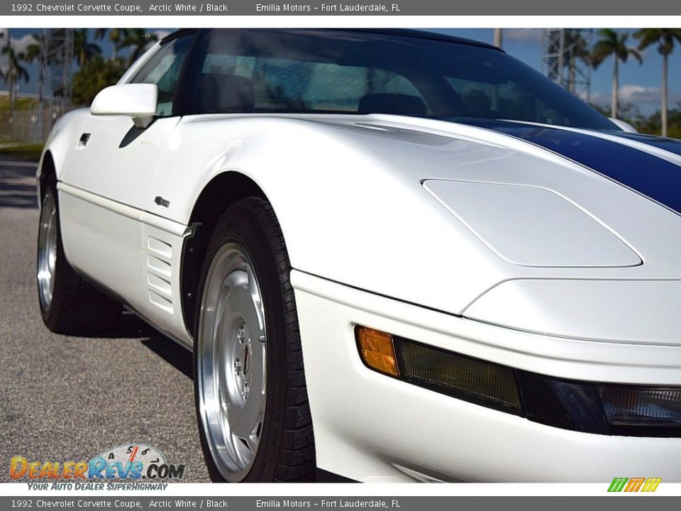 1992 Chevrolet Corvette Coupe Arctic White / Black Photo #19