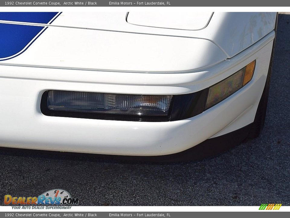 1992 Chevrolet Corvette Coupe Arctic White / Black Photo #29