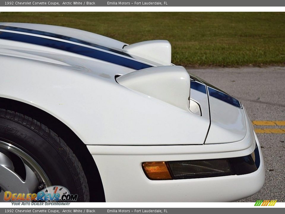 1992 Chevrolet Corvette Coupe Arctic White / Black Photo #30