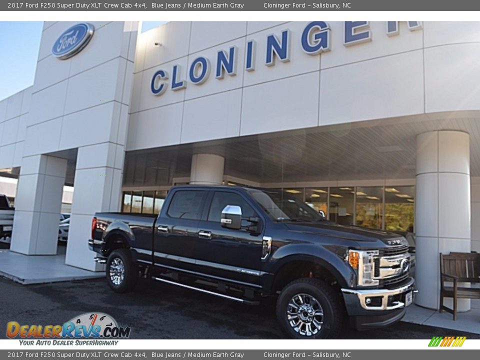 2017 Ford F250 Super Duty XLT Crew Cab 4x4 Blue Jeans / Medium Earth Gray Photo #1