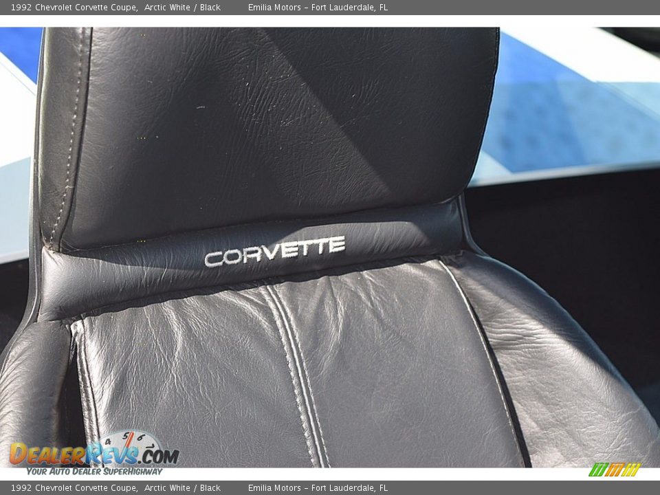 1992 Chevrolet Corvette Coupe Arctic White / Black Photo #68
