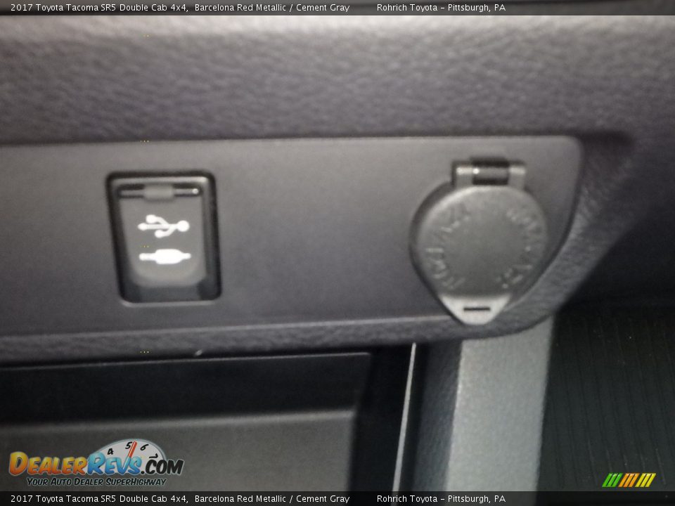 2017 Toyota Tacoma SR5 Double Cab 4x4 Barcelona Red Metallic / Cement Gray Photo #13