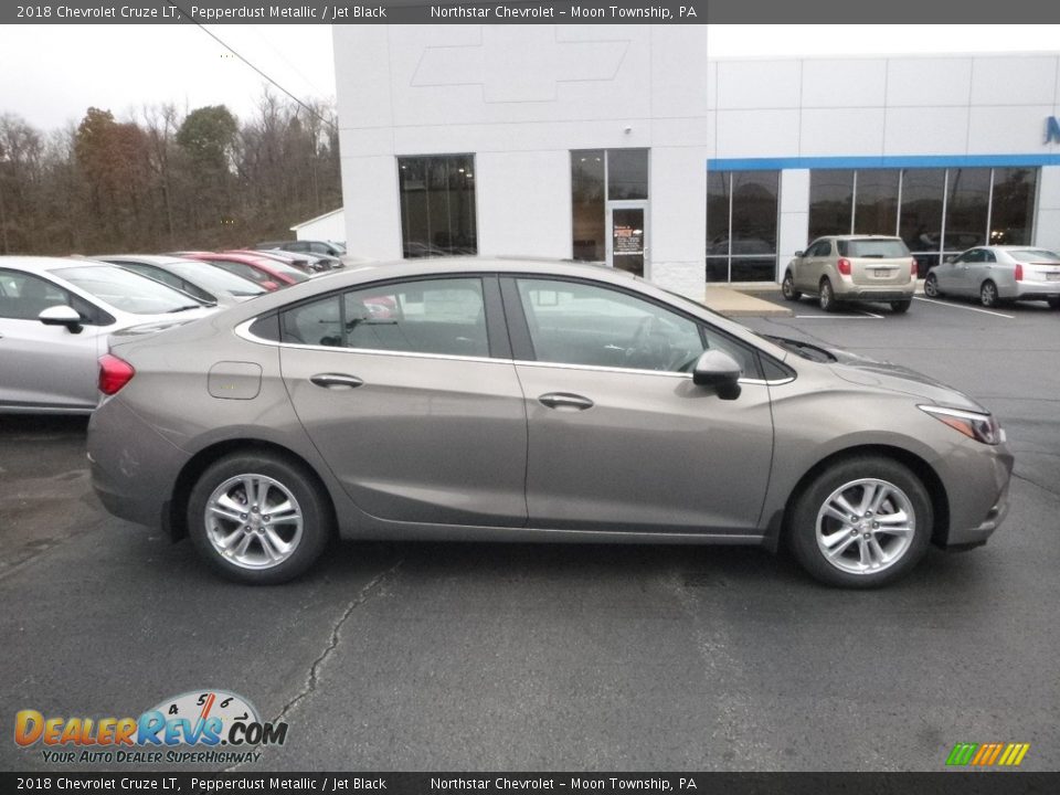 2018 Chevrolet Cruze LT Pepperdust Metallic / Jet Black Photo #6