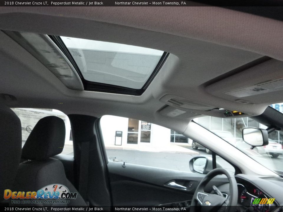 2018 Chevrolet Cruze LT Pepperdust Metallic / Jet Black Photo #12