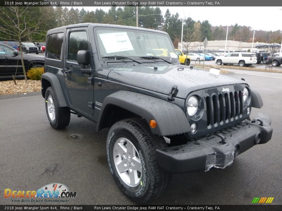 Front 3/4 View of 2018 Jeep Wrangler Sport 4x4 Photo #7