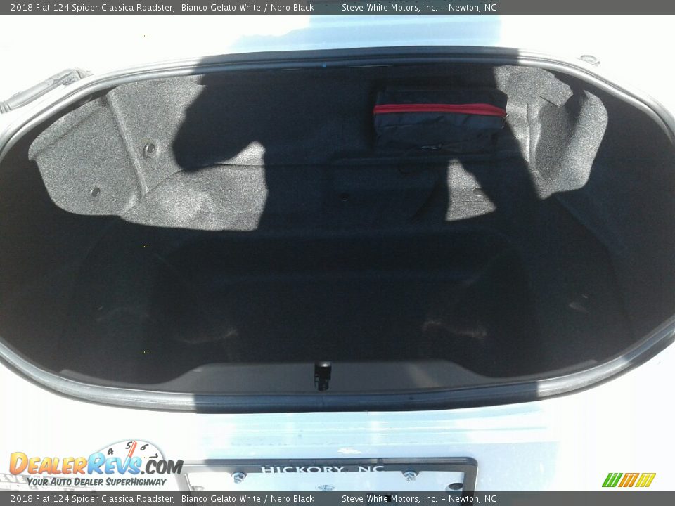 2018 Fiat 124 Spider Classica Roadster Bianco Gelato White / Nero Black Photo #12